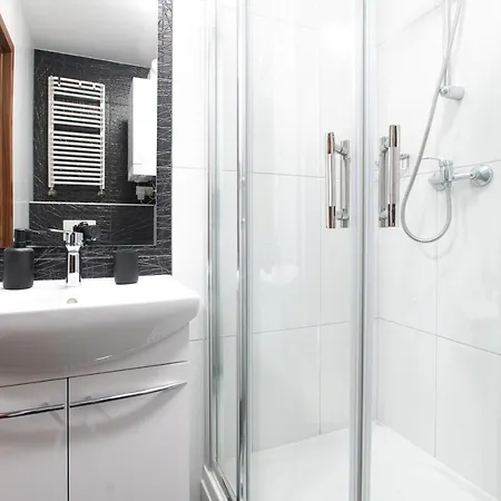 Przy Szlaku, Bezplatny Parking * كارباش