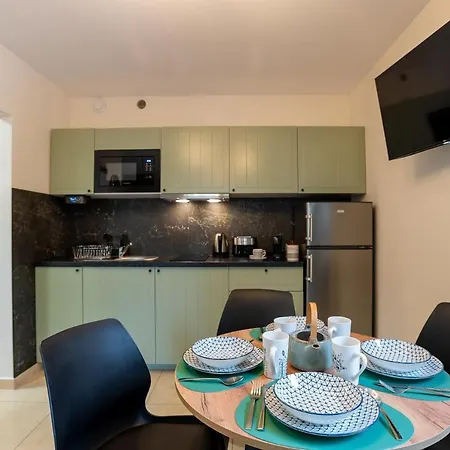 Przy Szlaku, Bezplatny Parking كارباش